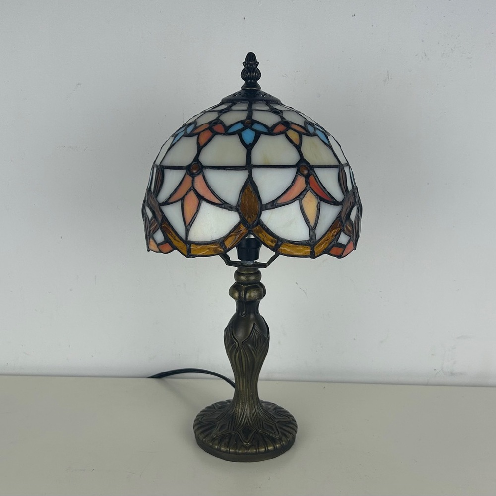 Perfect Gift/Housewarming Gift Pink Flower Lamp/new Stained Glass Bedside Light - Picture 6 of 12